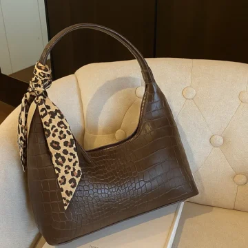 Velvra Sahara Bag